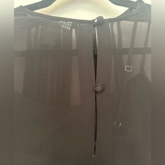 Marc Jacobs Marquee Georgette sheer pleated silk blouse w/ attached cami - 4 - Picture 10 of 13